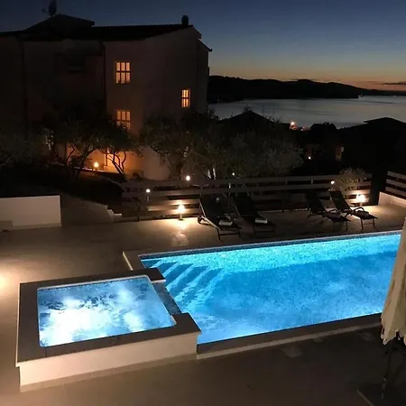 In Okrug Gornji With Sea View, Balcony, Air Conditioning, Wifi 5048-5 Apartment *
