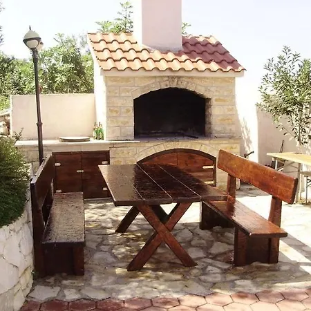 In Okrug Gornji With Sea View, Balcony, Air Conditioning, Wifi 5048-5 Trogir