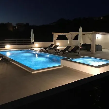 Apartment In Okrug Gornji With Sea View, Balcony, Air Conditioning, Wifi 5048-5 *