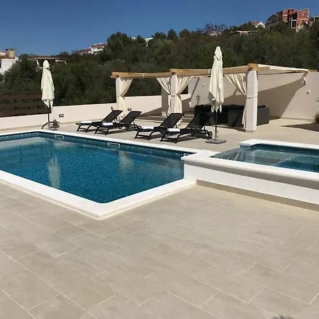 In Okrug Gornji With Sea View, Balcony, Air Conditioning, Wifi 5048-5 *