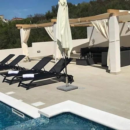 In Okrug Gornji With Sea View, Balcony, Air Conditioning, Wifi 5048-5 Trogir